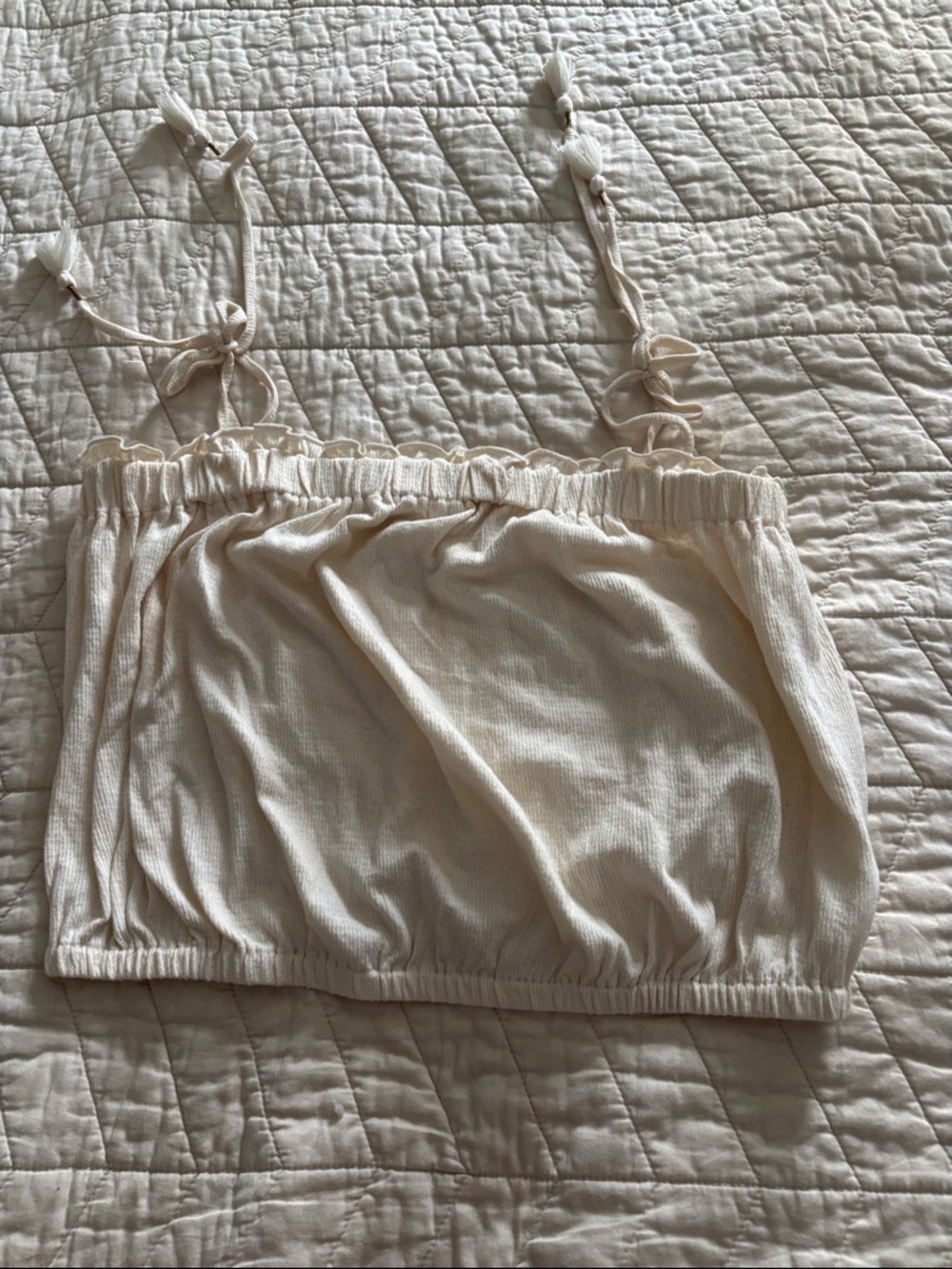 Lucky Brand Cream Tie-Shoulder Smocked Crop Top - Women's size M Boho style
